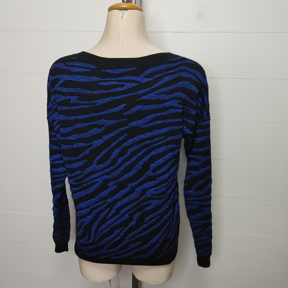 Diane Von Furstenberg wool zebra sweater size XS - Picture 6 of 13